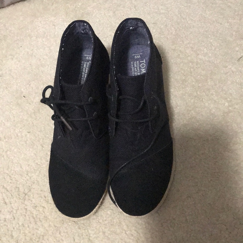 Toms Black bootie wedge